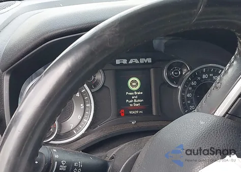 2022 Ram 1500 Big Horn 4X2 5'7 Box from USA, damaged, VIN 1C6RREFG3NN268184